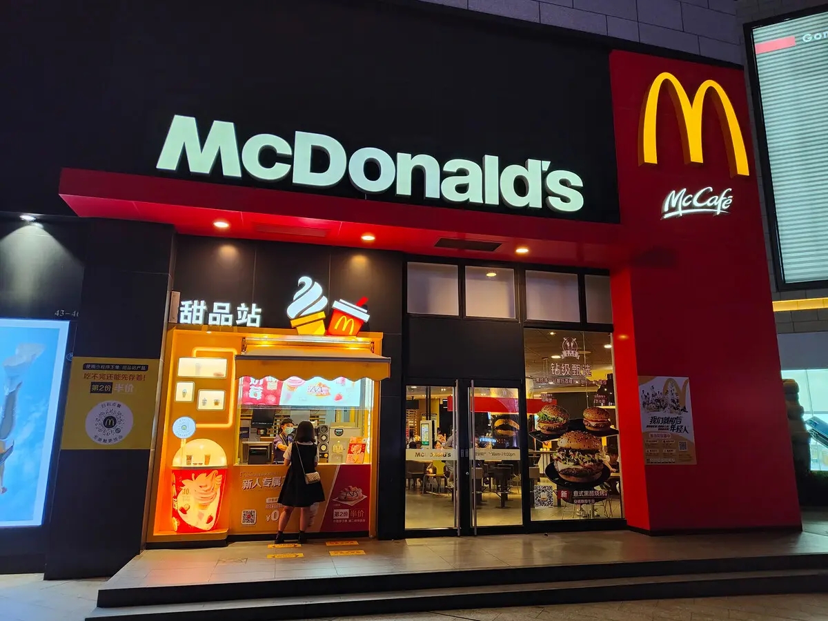 想把餐饮行业做得更好， 必须重视品牌设计！